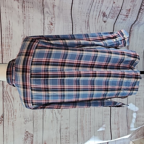 NWT Levi's women's boyfriend fit button down shirt - Picture 3 of 6